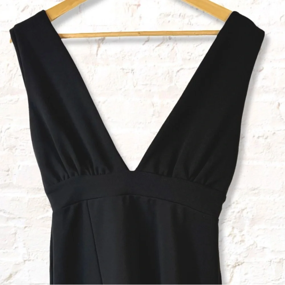 Nasty Gal Deep on Dancing Black Mini Dress Little Black Dress Size 6 NWT V neck - Picture 8 of 9